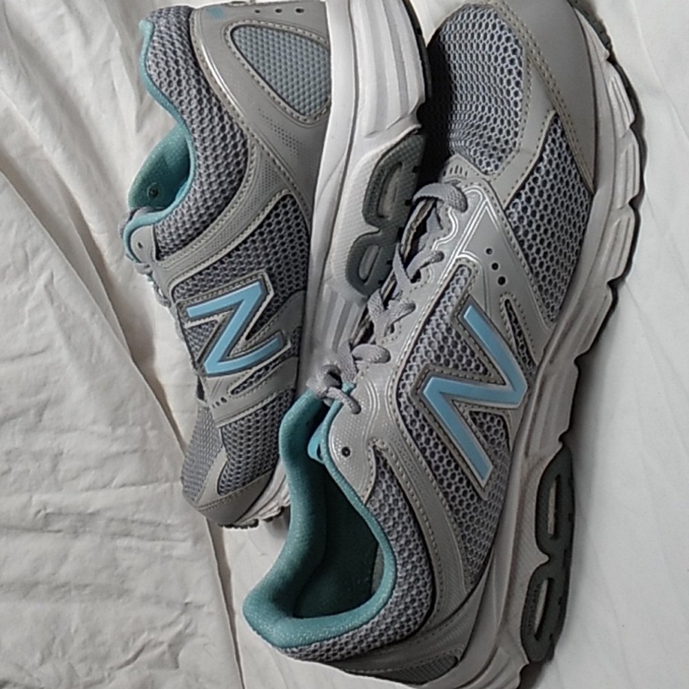 Mens size 11 lightweight shoes New Balance W460L02 Response 1.0 gray w blue